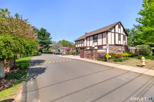 217 Foxwood Ln, Milford, CT 06461 - Photo 27