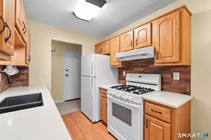51 Carriage Dr, Milford, CT 06460 - Photo 3