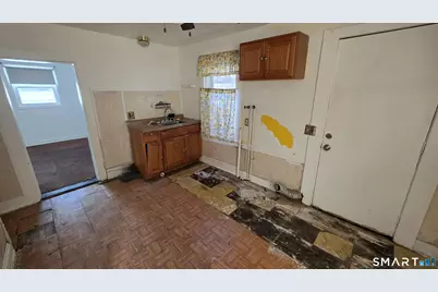 162 Cleveland Avenue, Hartford, CT 06120 - Photo 13