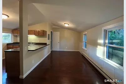 29 Mansfield Street #B, Bethel, CT 06801 - Photo 5