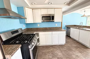 103 New Haven Ave, Milford, CT 06460 - Photo 9