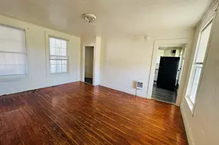 9 Providence St, Putnam, CT 06260 - Photo 5