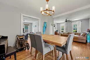 33 Pleasant St, Danbury, CT 06810 - Photo 5