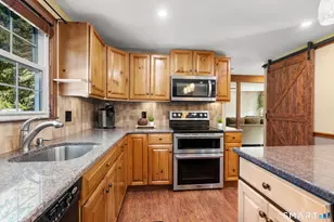 16 Hatheway Rd, Ellington, CT 06029 - Photo 9