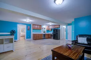 81 Old Coach Hwy, Hamden, CT 06518 - Photo 27
