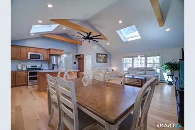 81 Old Coach Highway, Hamden, CT 06518 - Photo 7