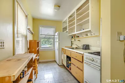 744 Canaan Road #Blg87 21, Bridgeport, CT 06610 - Photo 5