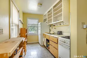 744 Canaan Rd, Bridgeport, CT 06610 - Photo 5