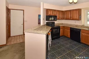 301 Sandstone Dr, South Windsor, CT 06074 - Photo 11