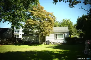 266 Alden St, Fairfield, CT 06824 - Photo 3