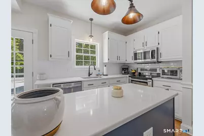 38 Tarragon Drive, East Hampton, CT 06424 - Photo 9