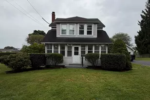 44 Sea View Ave, East Lyme, CT 06357 - Photo 1