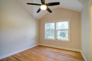 220 Ives St, Hamden, CT 06518 - Photo 31