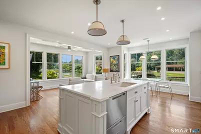 31 Meadow Wood Drive, Greenwich, CT 06830 - Photo 5