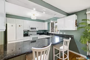 125 Lamplighter Dr, Manchester, CT 06040 - Photo 9