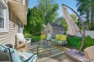200 Woodridge Dr S, Stamford, CT 06902 - Photo 33