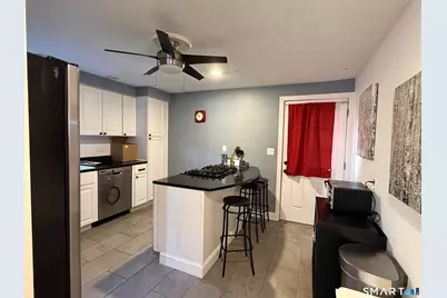 106 Greenhill Terrace, New Haven, CT 06515 - Photo 3