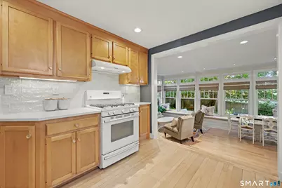 233 Beaumont Street, Fairfield, CT 06824 - Photo 7