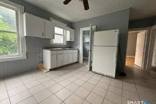 35 Madison St, Waterbury, CT 06706 - Photo 5