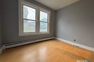 35 Madison St, Waterbury, CT 06706 - Photo 11