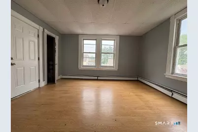 35 Madison Street, Waterbury, CT 06706 - Photo 3