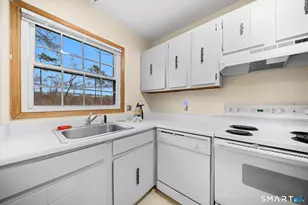 167 Kinney St, Torrington, CT 06790 - Photo 9
