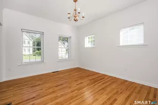 30 Glen Pl, Glastonbury, CT 06033 - Photo 5