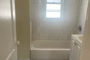 194 Adams St, Bridgeport, CT 06607 - Photo 15