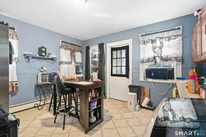 353 Charles Street, Bridgeport, CT 06606 - Photo 17