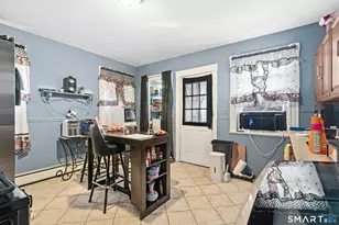 353 Charles St, Bridgeport, CT 06606 - Photo 17