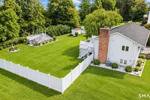 2B Sunrise Rd, Danbury, CT 06810 - Photo 3