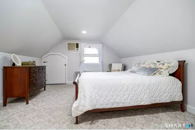 366 Brookside Drive, Fairfield, CT 06824 - Photo 15