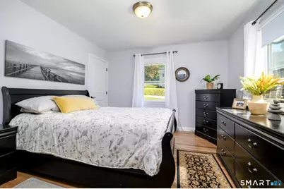 366 Brookside Drive, Fairfield, CT 06824 - Photo 11