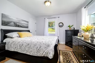366 Brookside Dr, Fairfield, CT 06824 - Photo 11