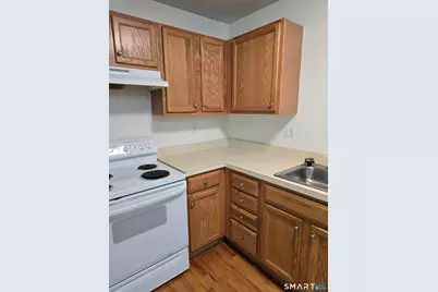 680 Boston Post Road #32, Milford, CT 06460 - Photo 9