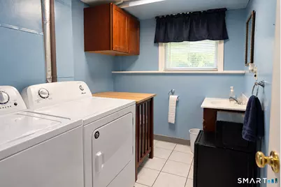 129 Mueller Drive, Hamden, CT 06514 - Photo 11