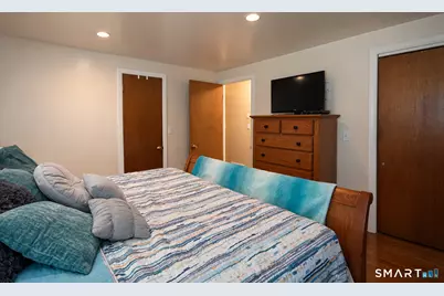 129 Mueller Drive, Hamden, CT 06514 - Photo 9