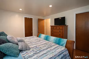 129 Mueller Dr, Hamden, CT 06514 - Photo 9