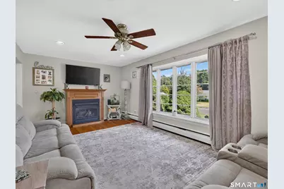 14 Faulkner Drive, Waterford, CT 06375 - Photo 5