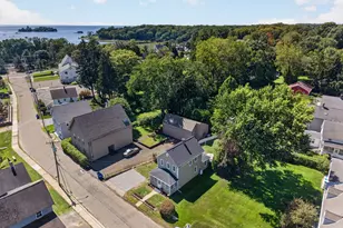 27 School St, Branford, CT 06405 - Photo 1