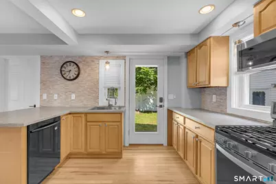 94 Elderkin Avenue, Groton, CT 06340 - Photo 17