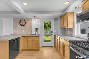 94 Elderkin Ave, Groton, CT 06340 - Photo 17