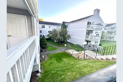 55 Mill Plain Road #32-12, Danbury, CT 06811 - Photo 17