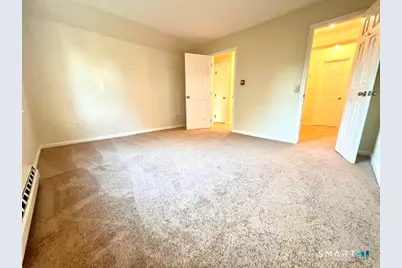 55 Mill Plain Road #32-12, Danbury, CT 06811 - Photo 11