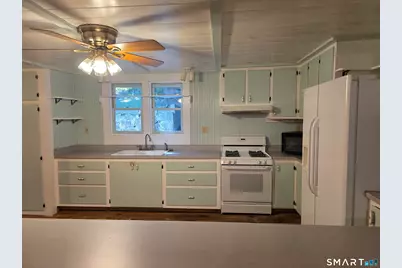 437 East Main Street, Norwich, CT 06360 - Photo 3