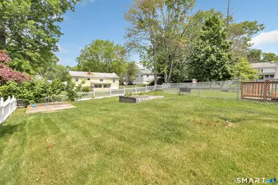 11 Sarah Court, West Haven, CT 06516 - Photo 3