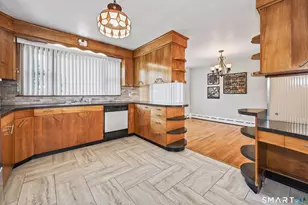 189 Fiske St, Waterbury, CT 06710 - Photo 9