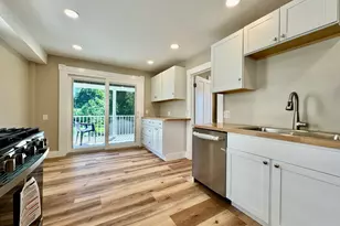 9 Daniel St, Norwich, CT 06360 - Photo 9