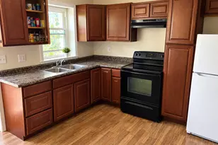 100 Toros Ave, Waterbury, CT 06704 - Photo 5