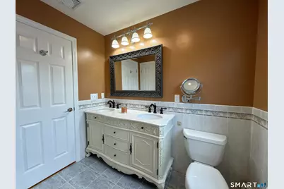 28 Weybosset Street, Shelton, CT 06484 - Photo 19